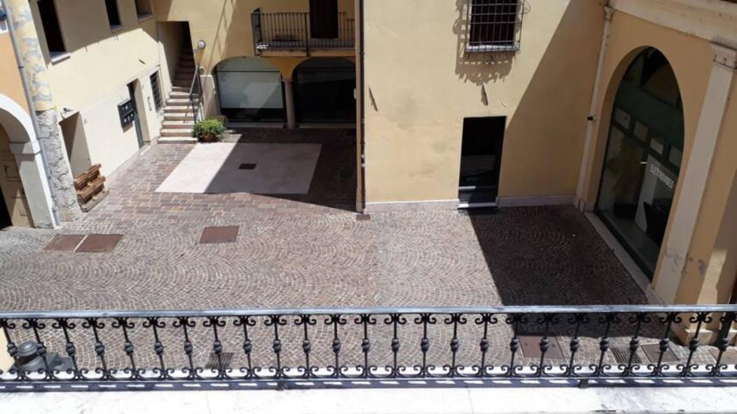 Lorenzo'S House Apartment เตียเน ภายนอก รูปภาพ